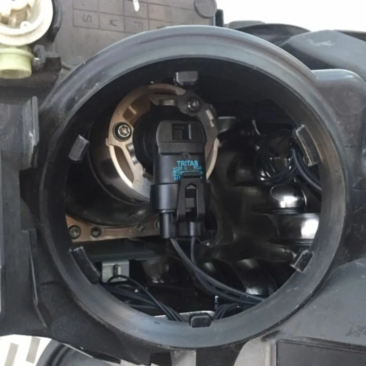 Headlamp Left side Opel Insignia 2014-2017 - Image 2