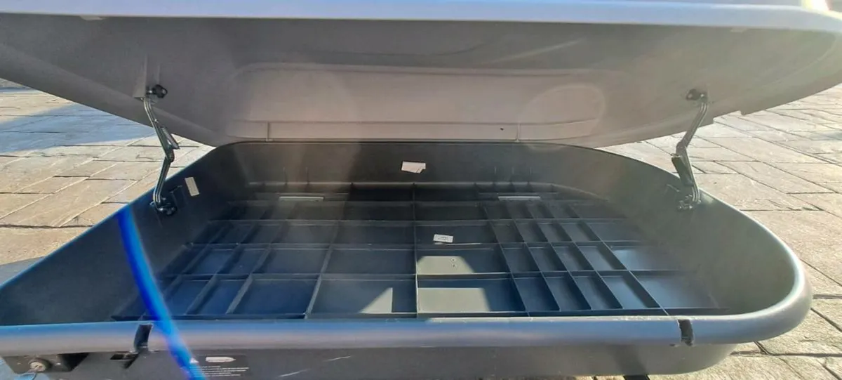 Thule Roof Box - Image 4