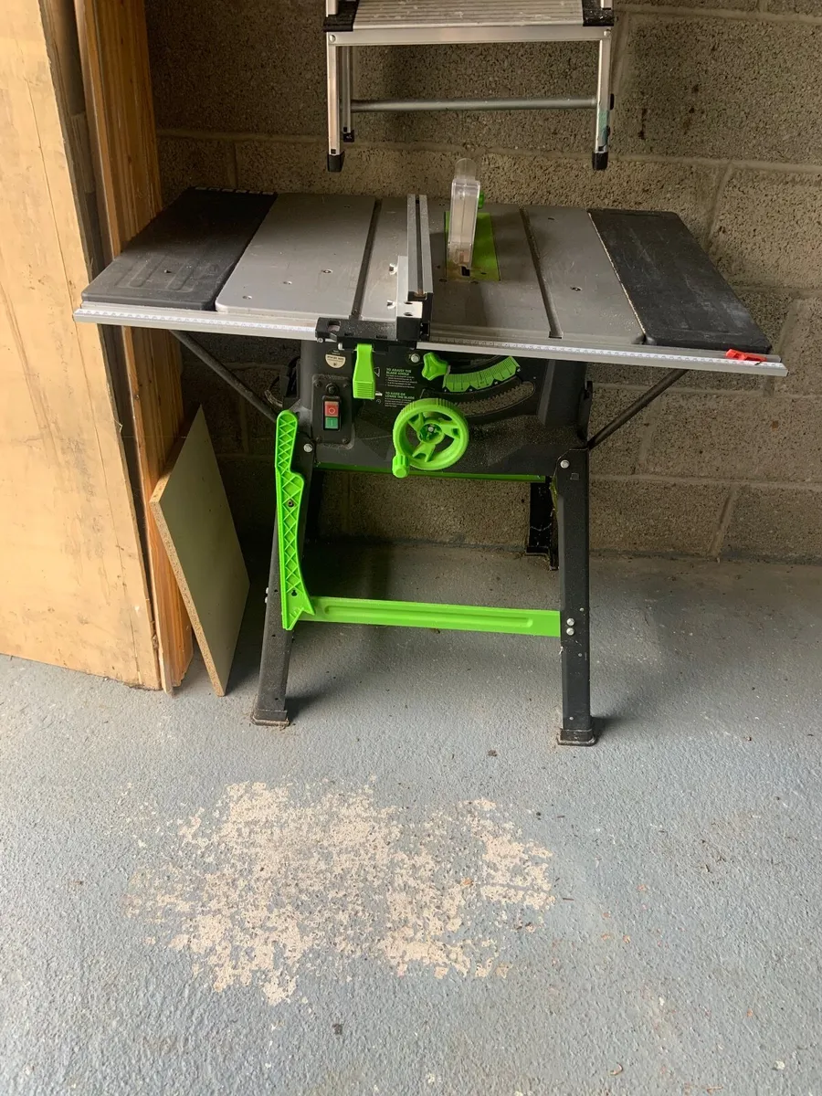 Table saw - Image 1