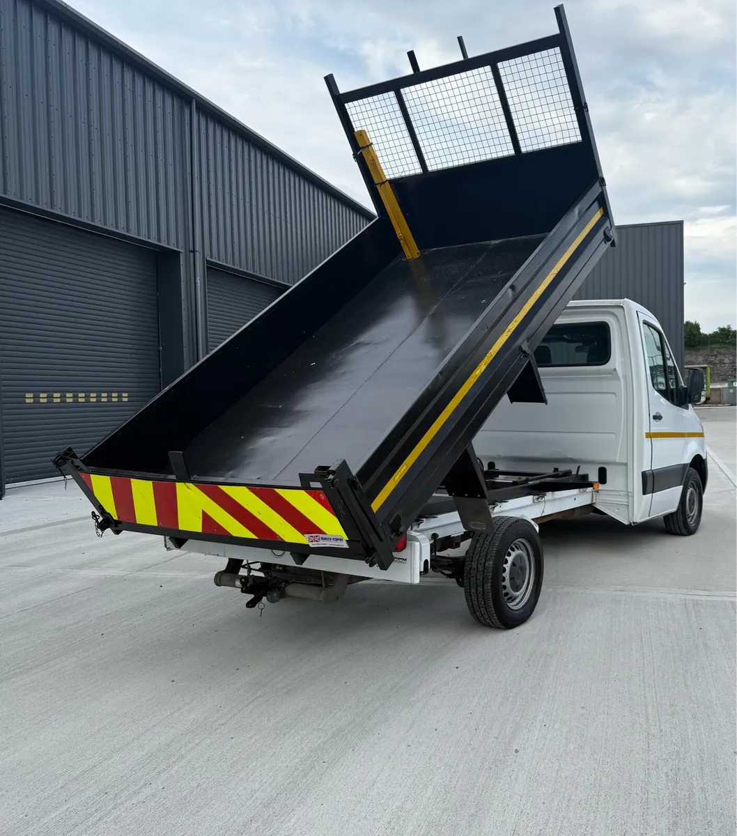 2021 Mercedes-Benz sprinter Tipper - Image 4