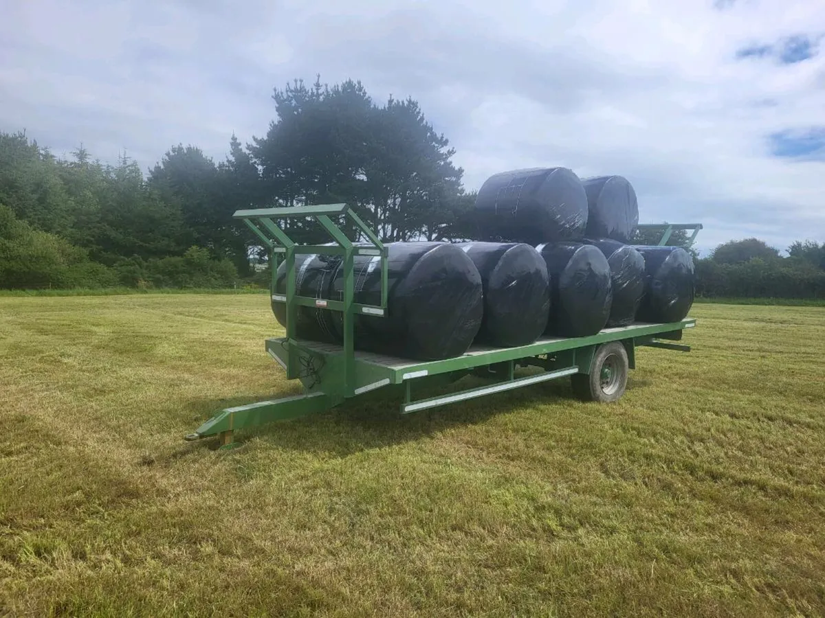 Bale trailer - Image 2