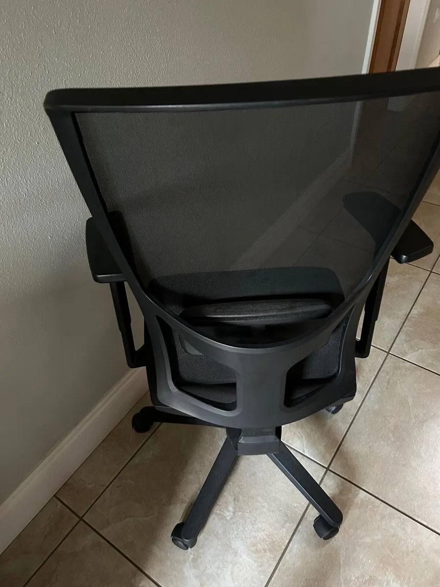 Office Chair - Image 3