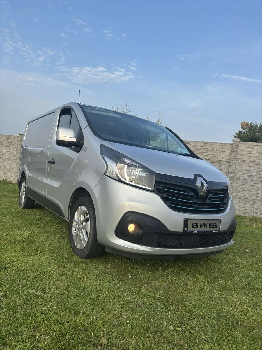 RENAULT TRAFFIC SWB SPORT - Image 1