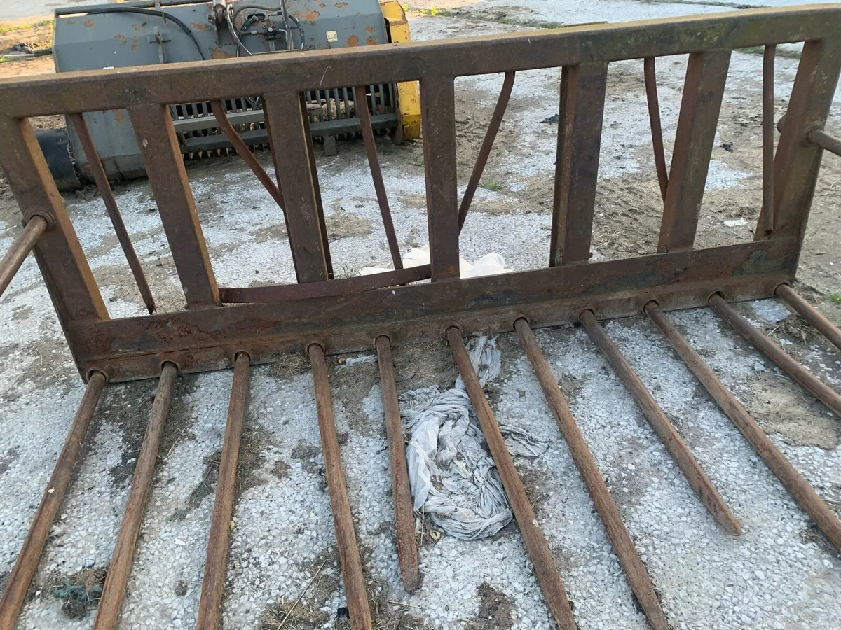 9 foot silage rake 2 furrow spring release plough - Image 1