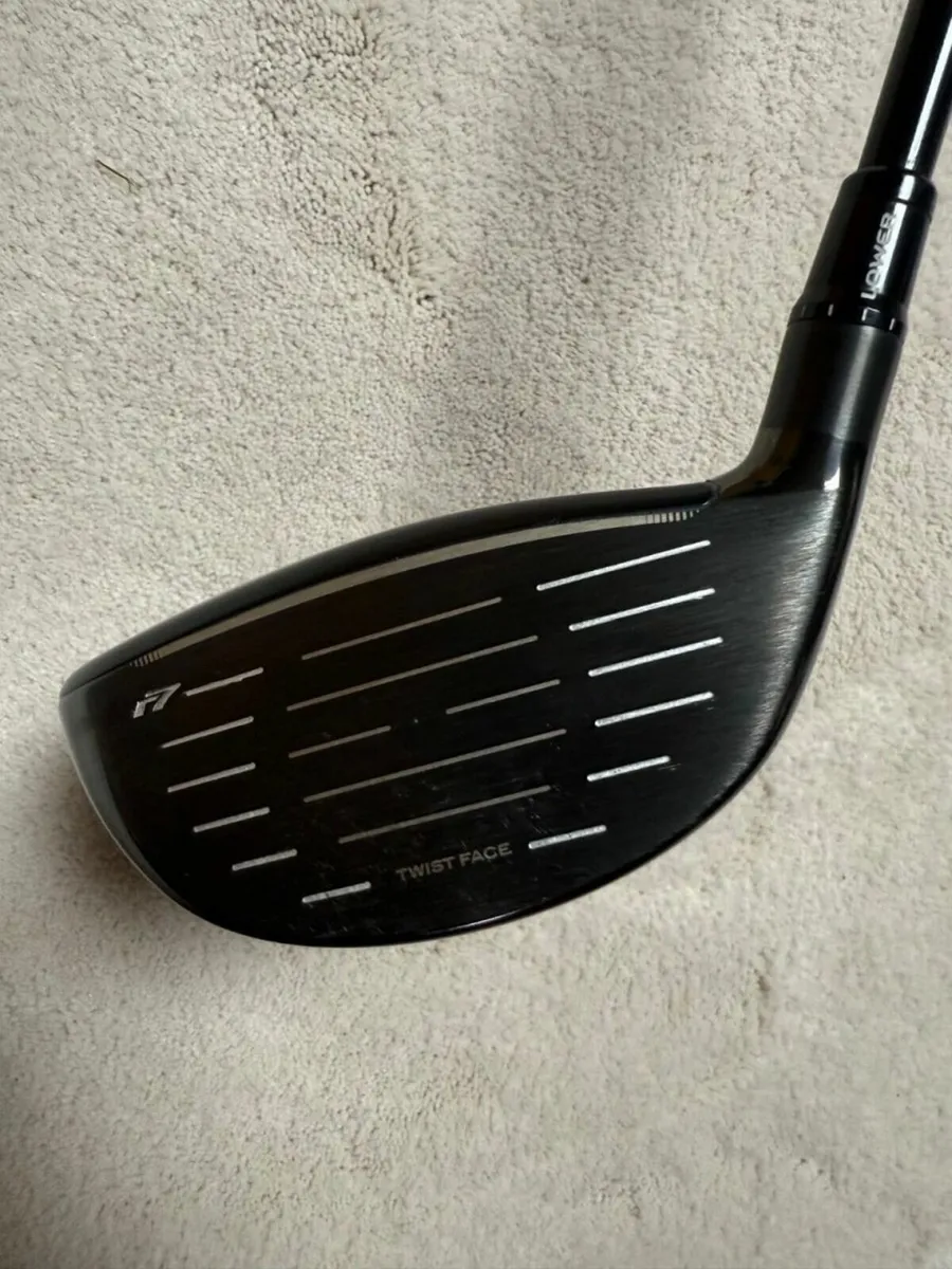 TaylorMade 2025 r7 QUAD 13.5 Degree MINI DRIVER - Image 4
