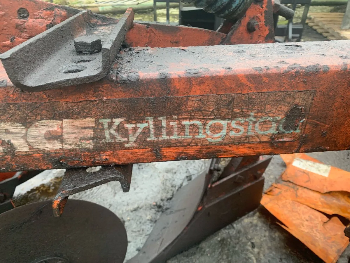 9 foot silage rake 2 furrow spring release plough - Image 3