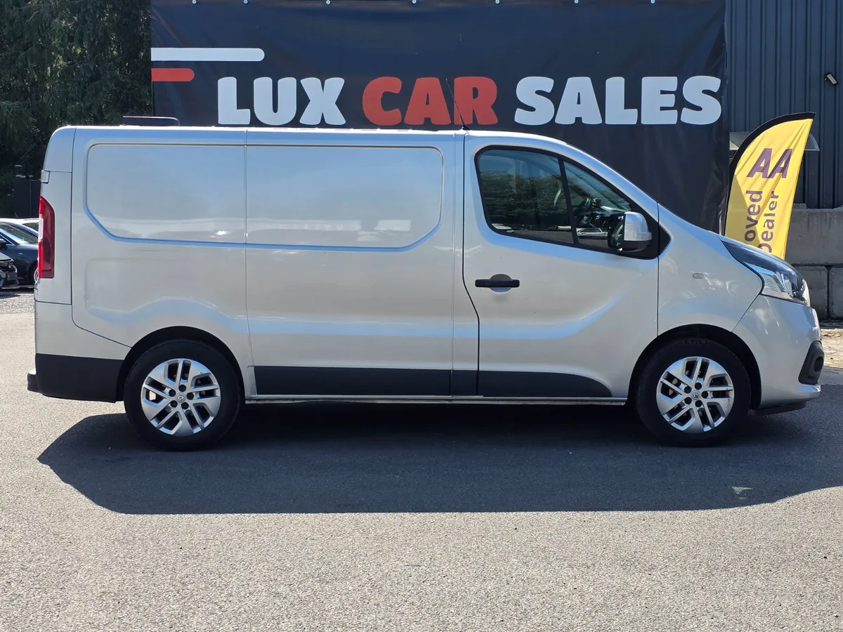 2018 Renault Trafic 1.6 TDCI SPORT // VAT INVOICE - Image 2