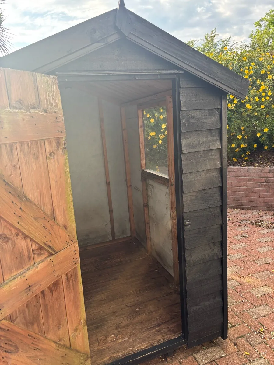 Dog shed/garden shed - Image 2