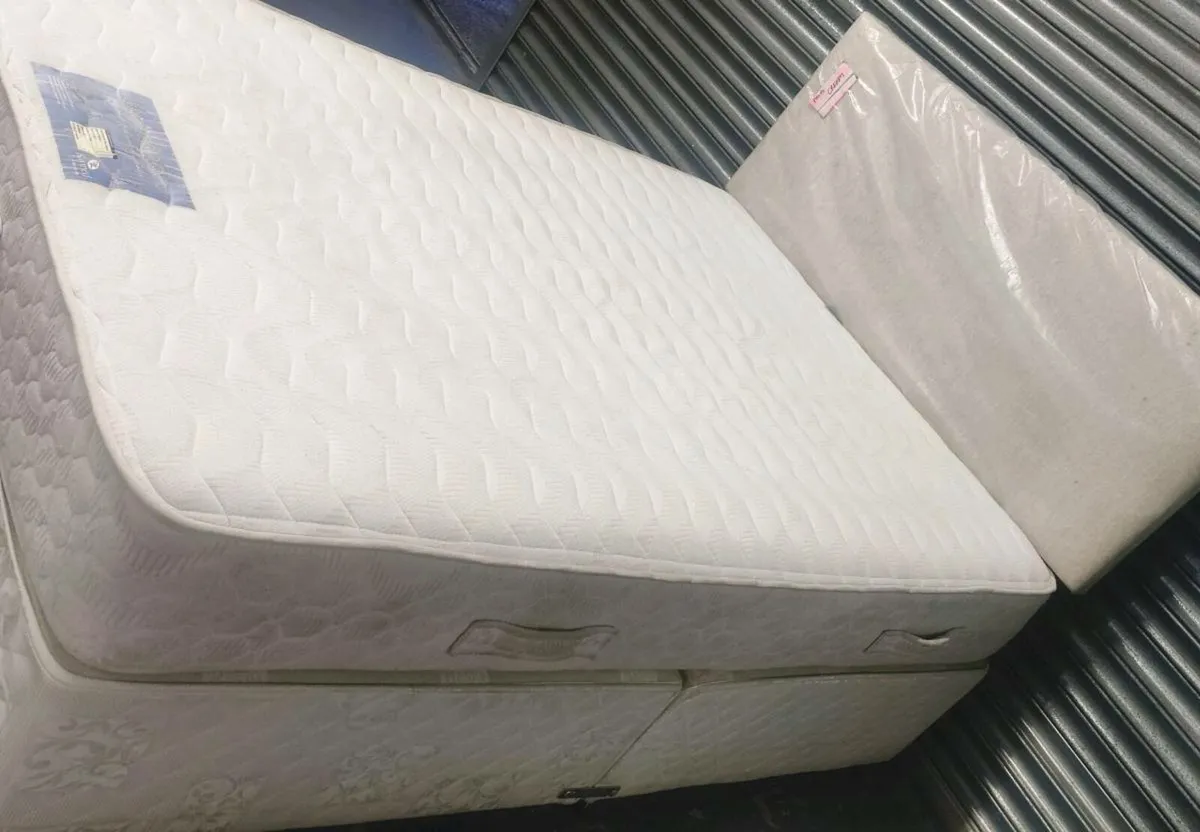 4ft6" bed & mattress *Delivery - Image 3