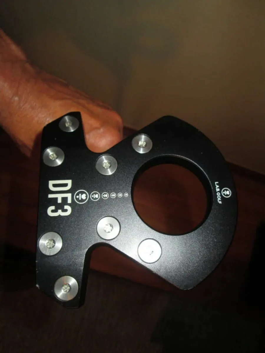 LAB Golf DF3 putter - Image 4