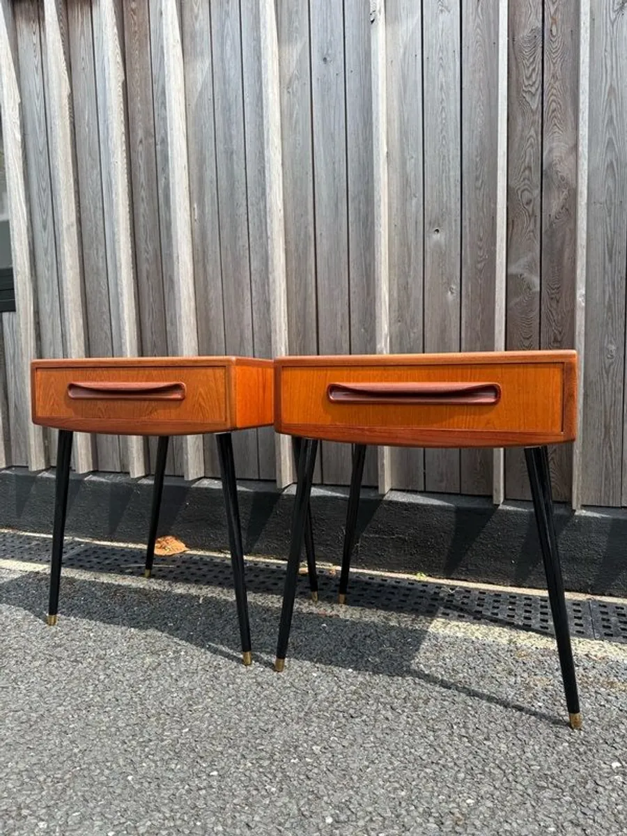 Mid century teak bedside lockers vintage retro - Image 2