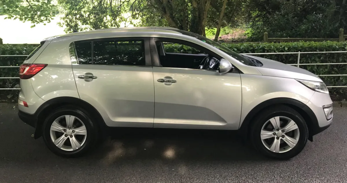 Kia Sportage Jeep ELITE EDITION 1.7 DSL 4x2 SUV - Image 3