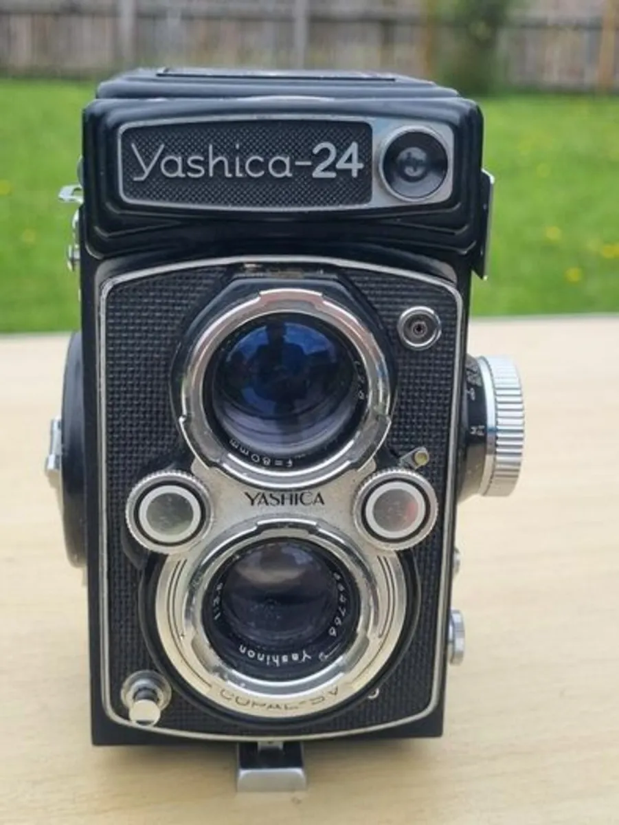 Yashica-24 Medium Format Camera - Image 1