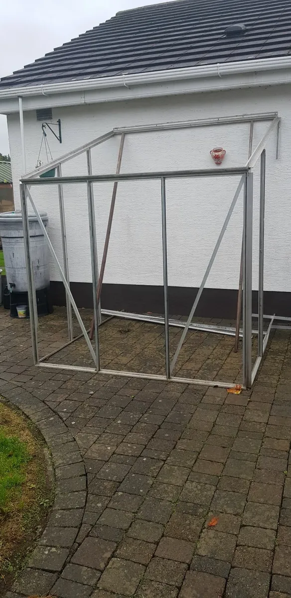 Glasshouse /Greenhouse  For Sale
