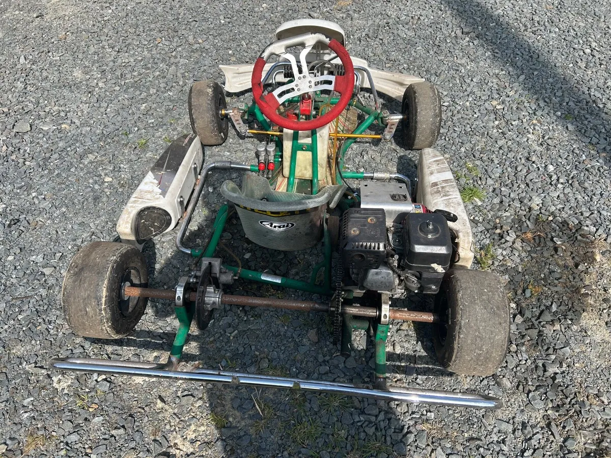 Go cart in excellent condition spare rims tyres - Image 4