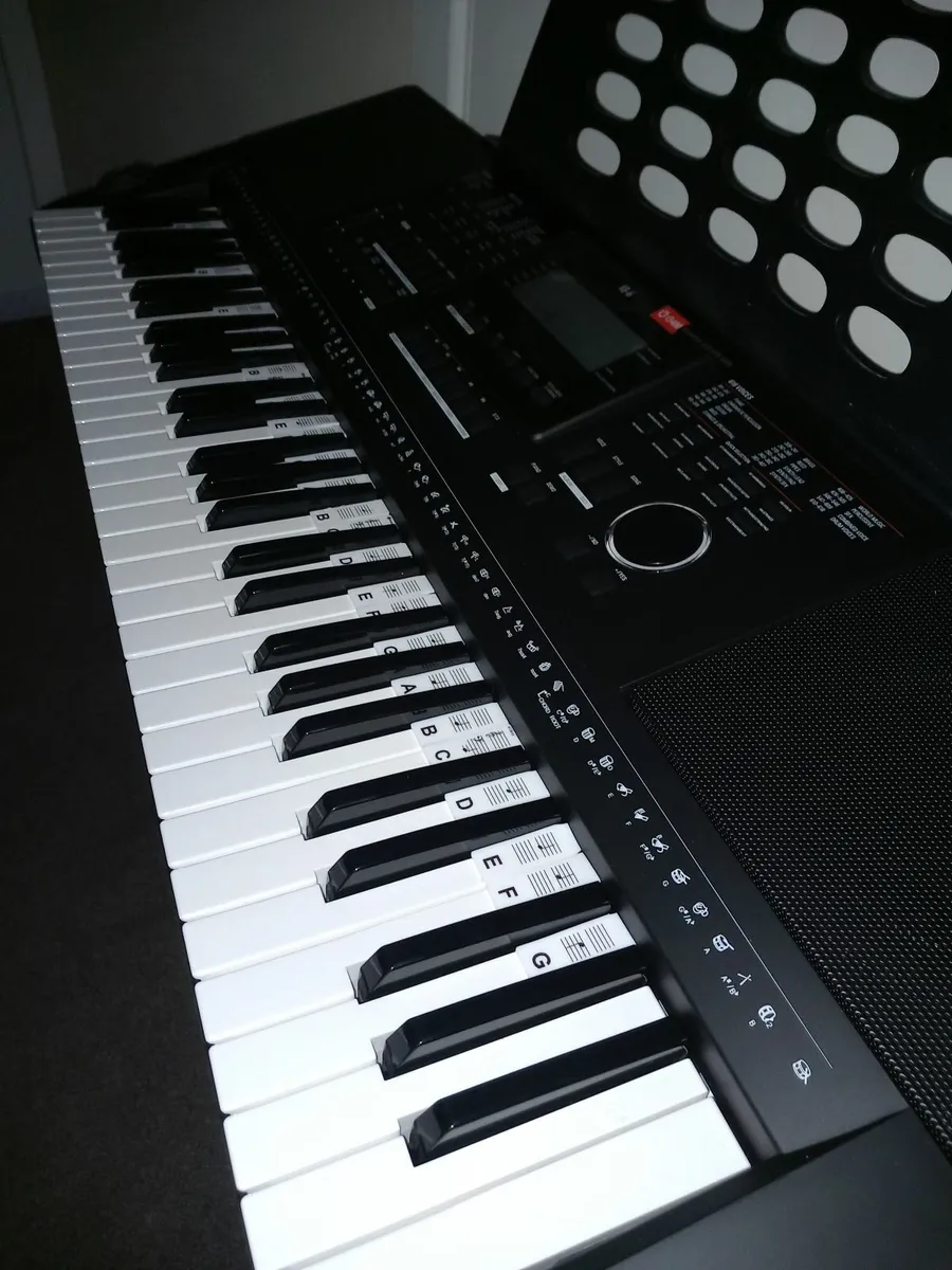Music keyboard ,G4 MUSIC KB-III,110.EUROS - Image 1