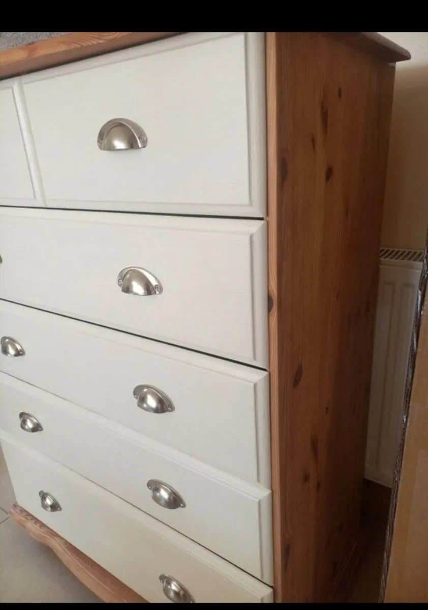 Chest of drawers - Image 2