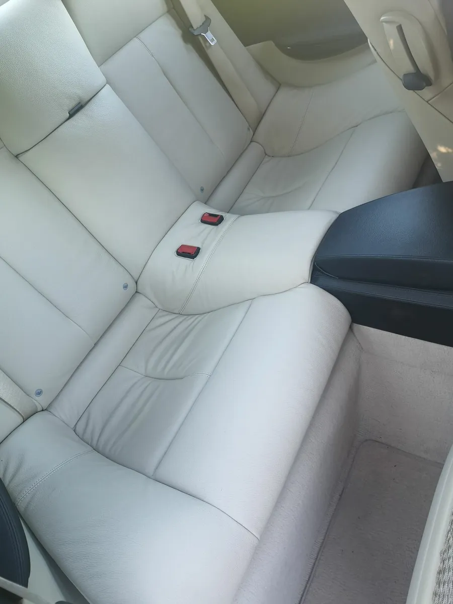 BMW 6-Series 2009 - Image 3