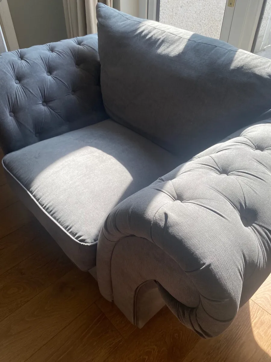 Large armchair  never used excellent condition - Image 1