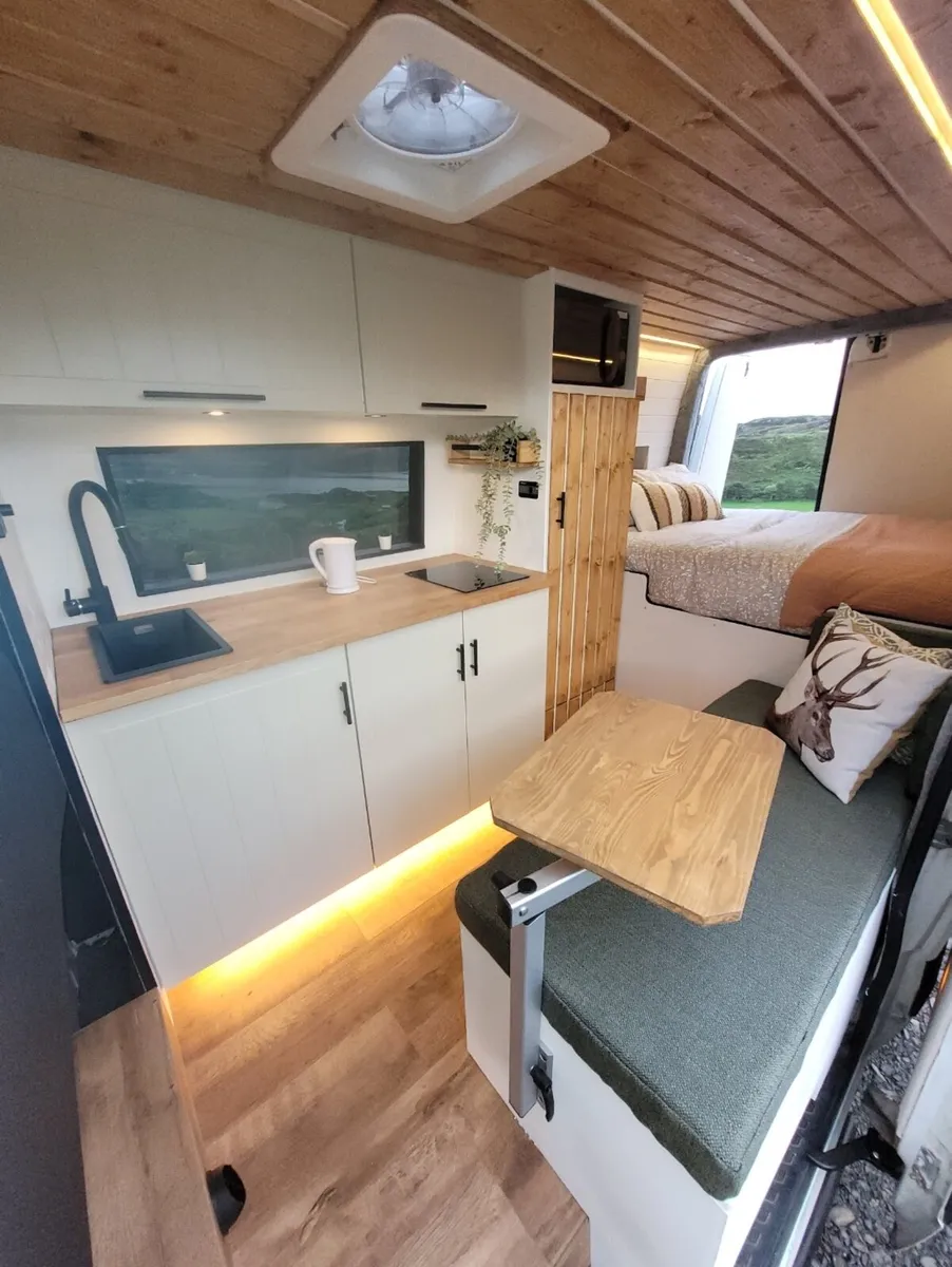 Mercedes Sprinter Campervan - Image 4