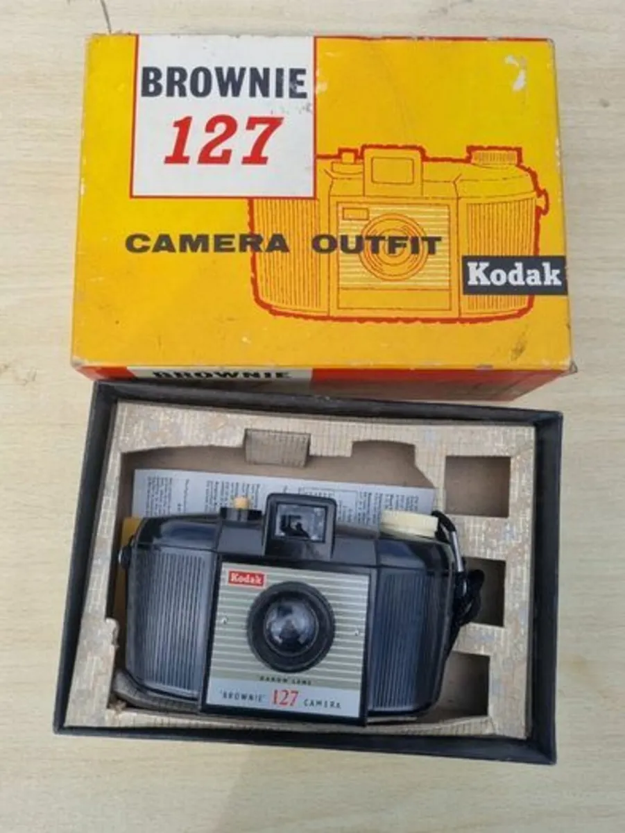 Vintage Kodak Browni 127 camera new in box - Image 1