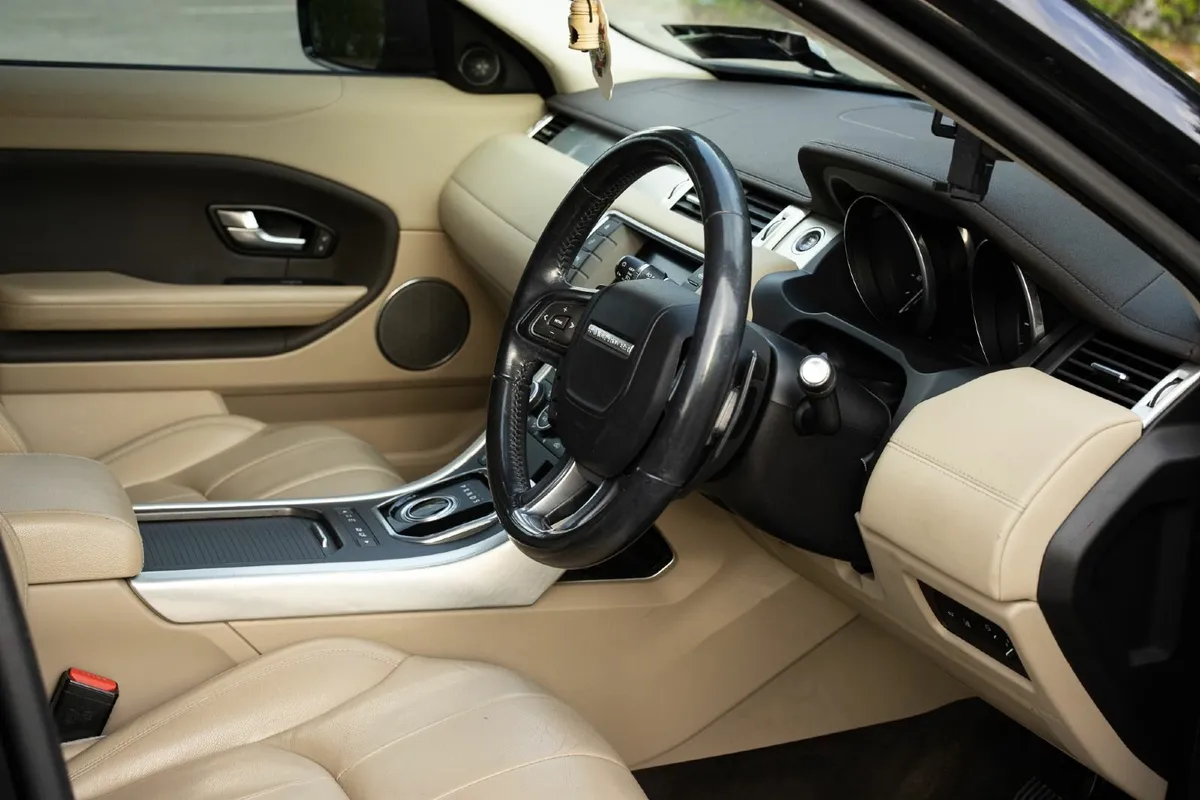 Land Rover Range Rover Evoque 2016 - Image 2