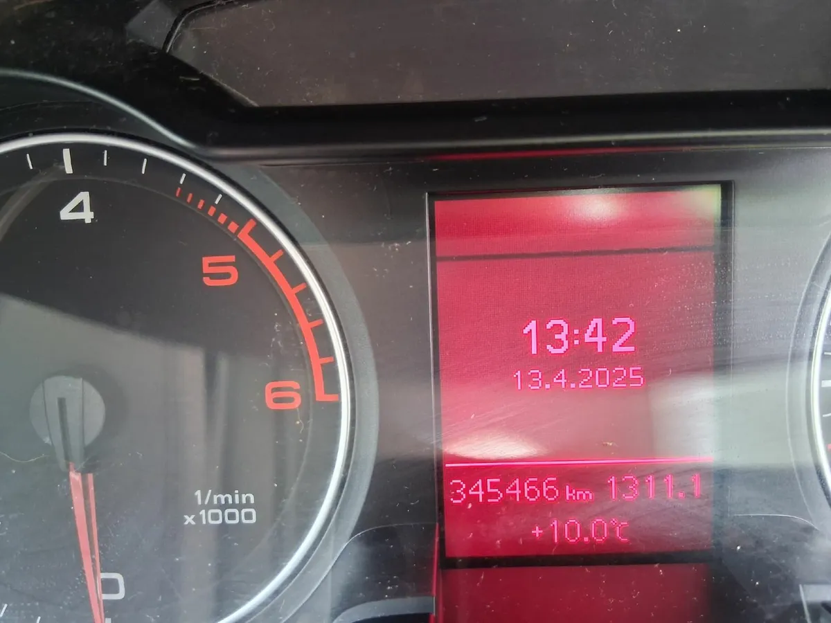 Audi A4 2012 - Image 2