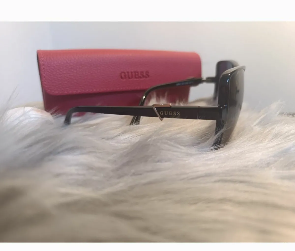 GUESS sunglasses - Image 2