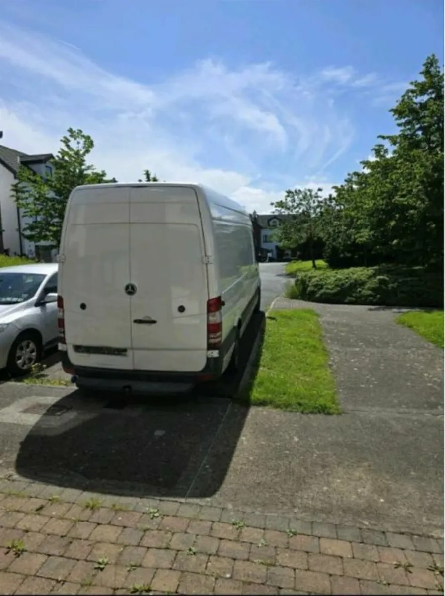 Sprinter camper - On Logbook - Taxed & Tested - Image 2