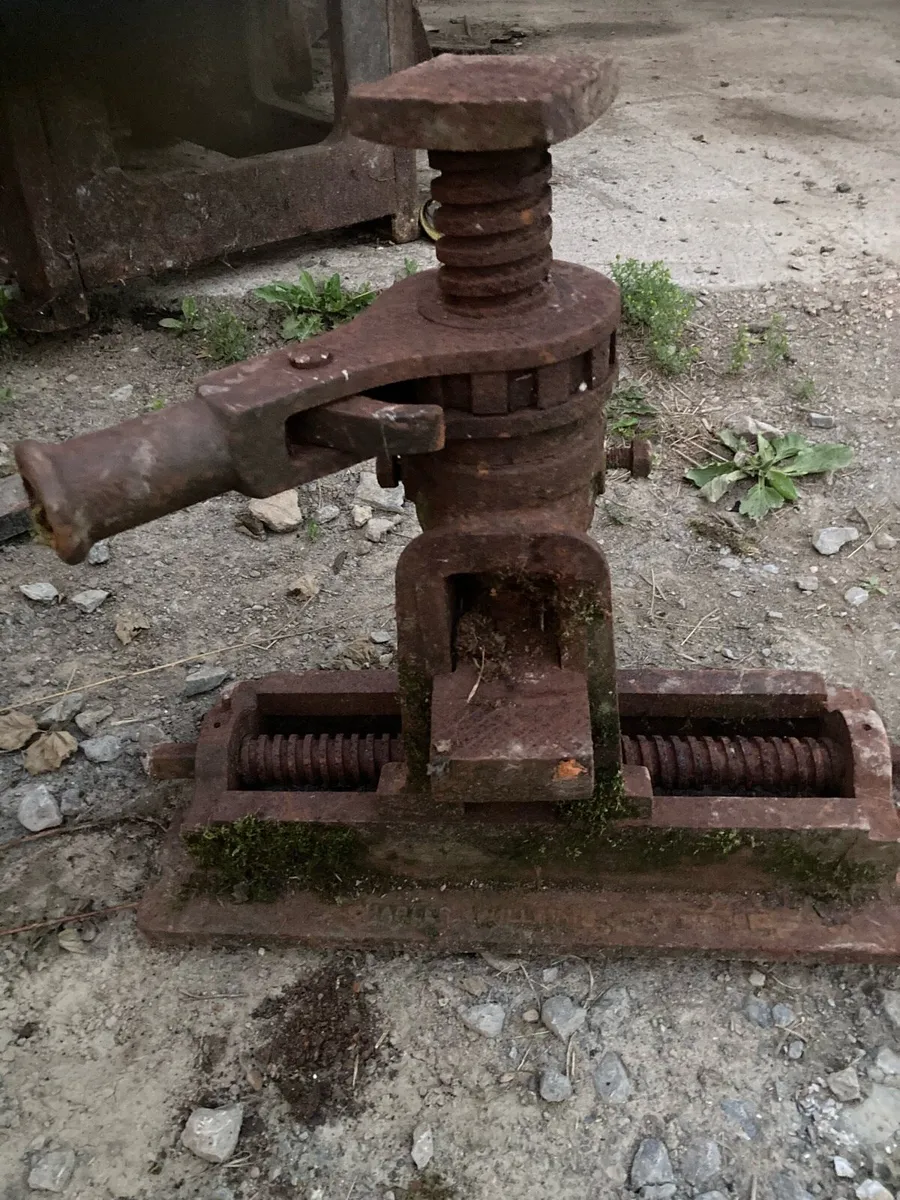 Old railway jack