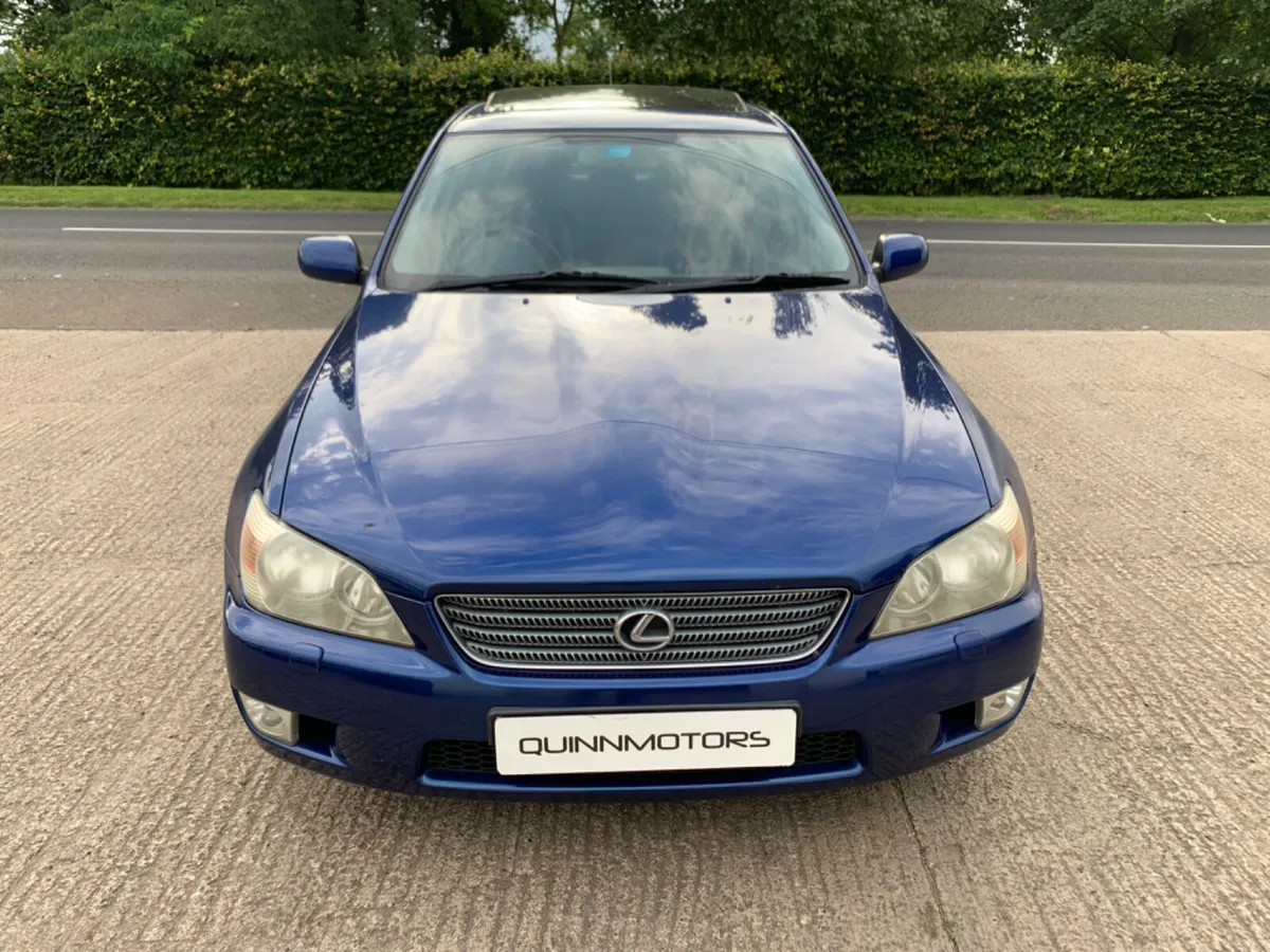 2001 LEXUS IS200 SPORT | SUNROOF | LSD - Image 3