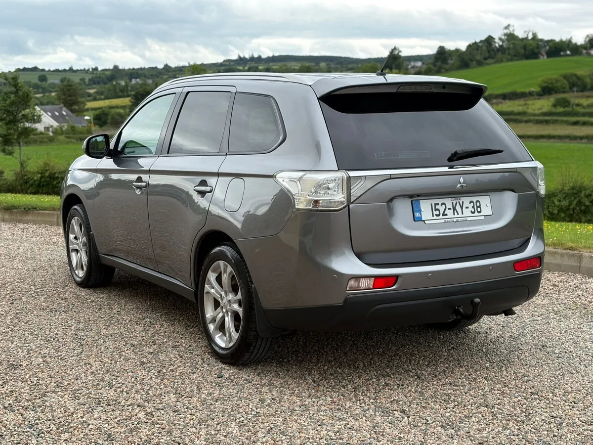 152 Mitsubishi Outlander 2.3 DID 7 Seater - Image 3