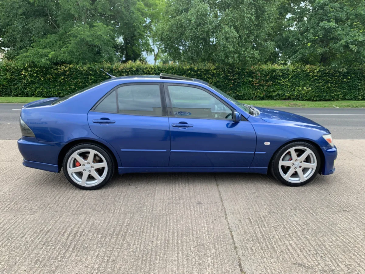 2003 LEXUS IS200 TTE SE AUTO | 18" TTE ALLOYS - Image 3