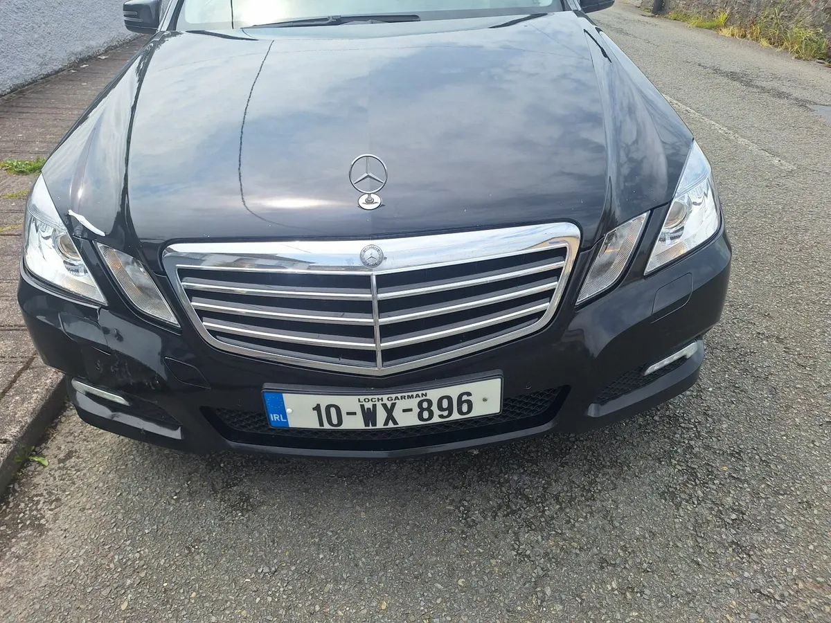 Mercedes-Benz E-Class 2010 - Image 1