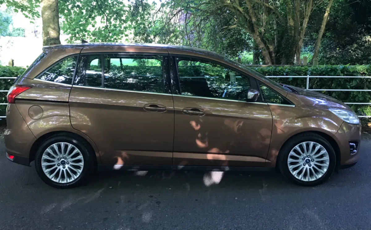 Ford Grand C-Max 7 Seater 1.6 TDCI TITANIUM - Image 3