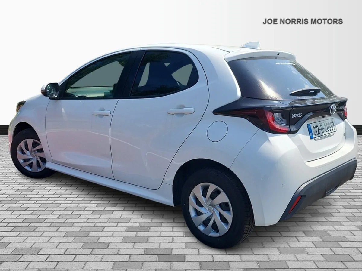 Toyota Yaris 1.0  Automatic  Includes 12 Months Ro - Image 4