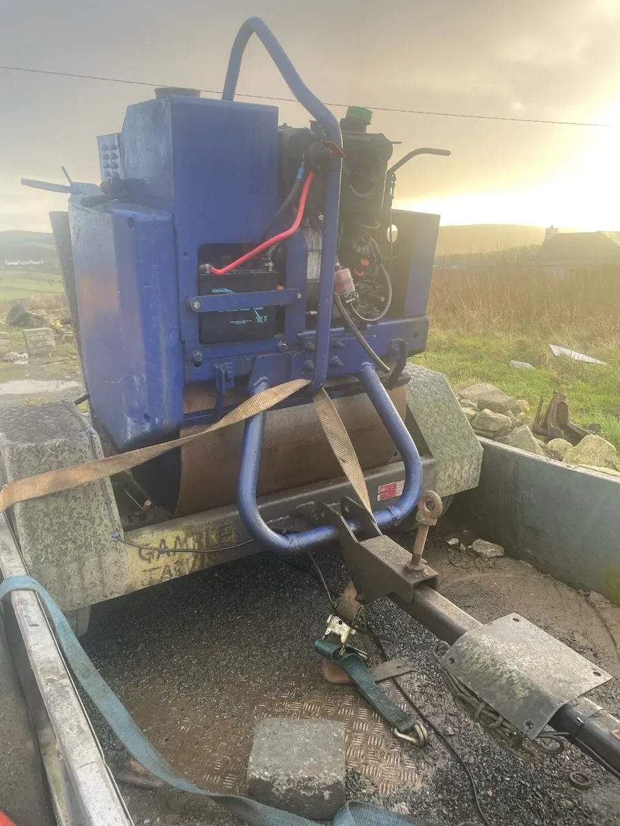 Terex pedestrian roller - Image 1