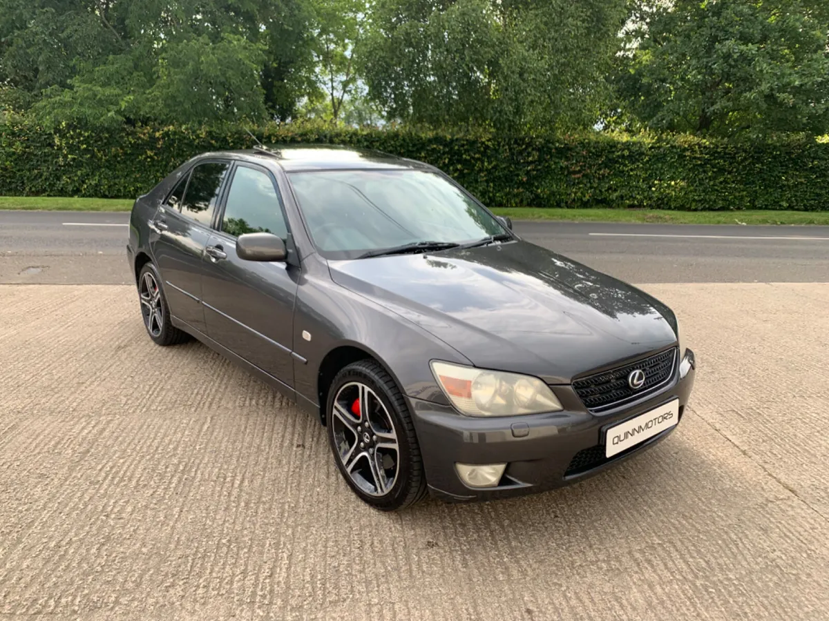 2002 LEXUS IS200 SE | PRIVACY GLASS | SUNROOF - Image 1
