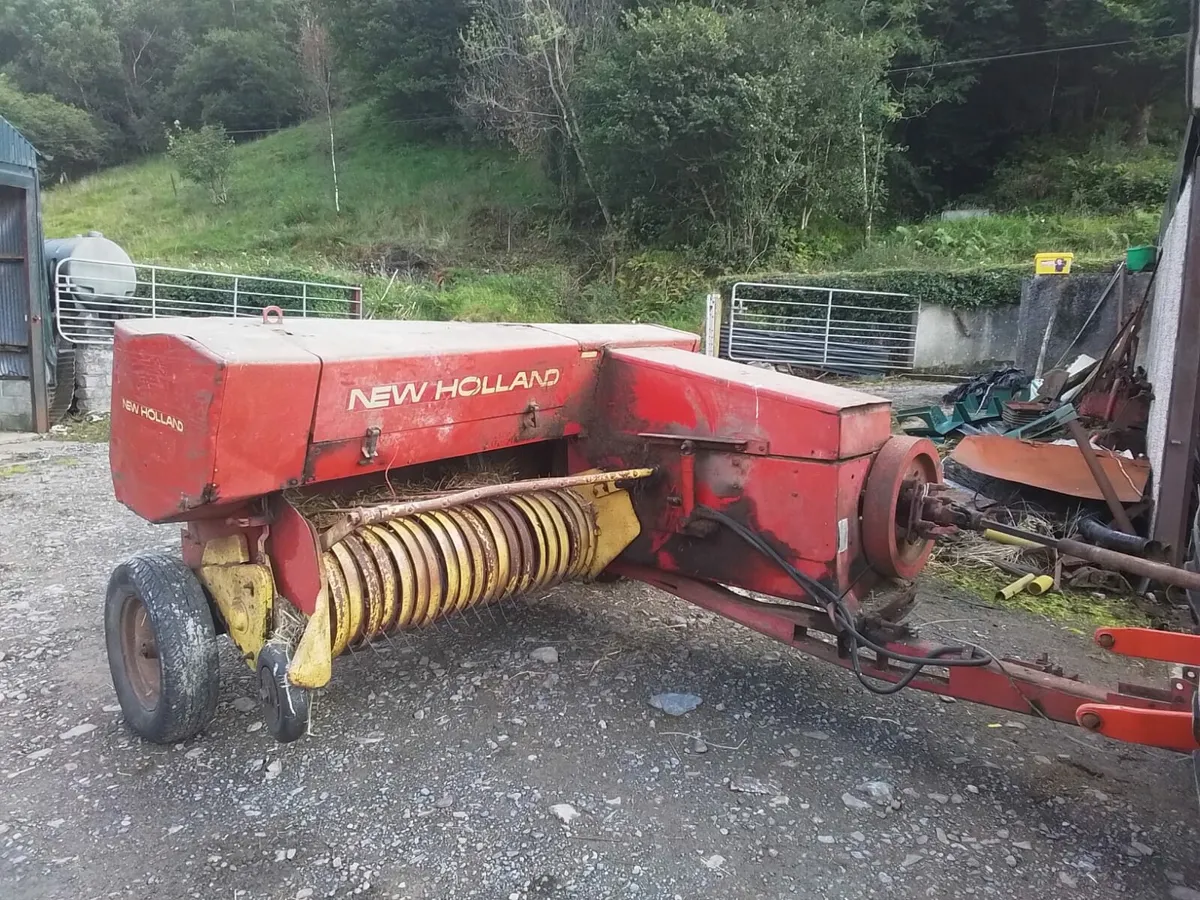 New Holland 276 Balers - Image 1