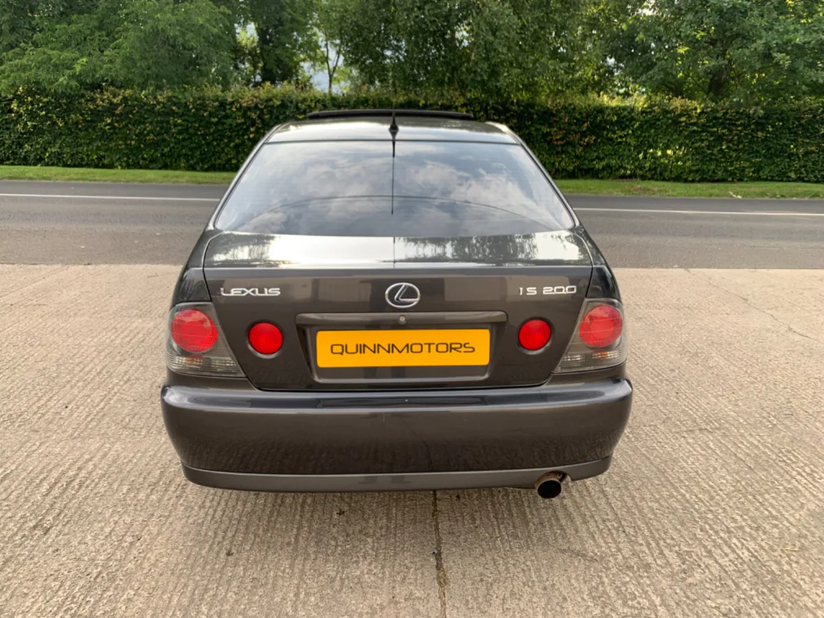 2002 LEXUS IS200 SE | PRIVACY GLASS | SUNROOF - Image 3