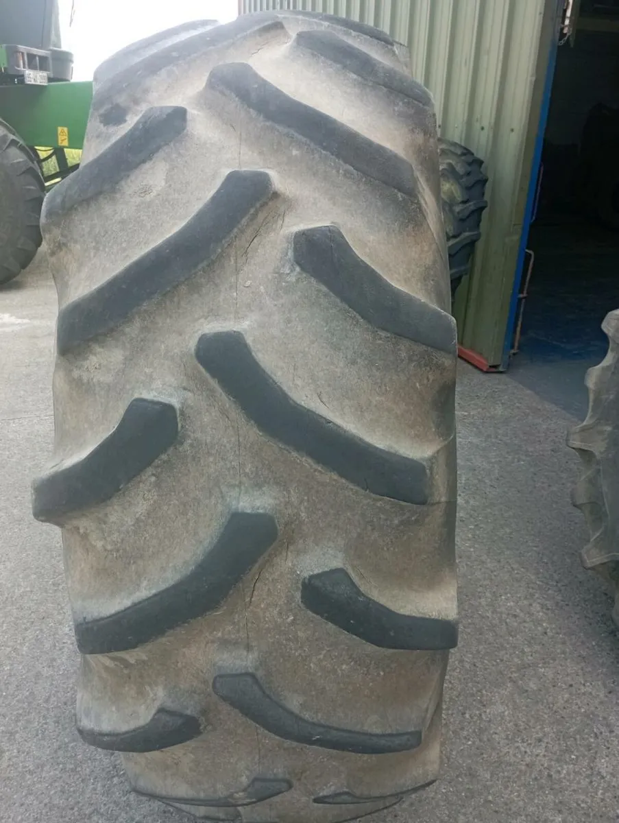 Combine harvester tyres - Image 2