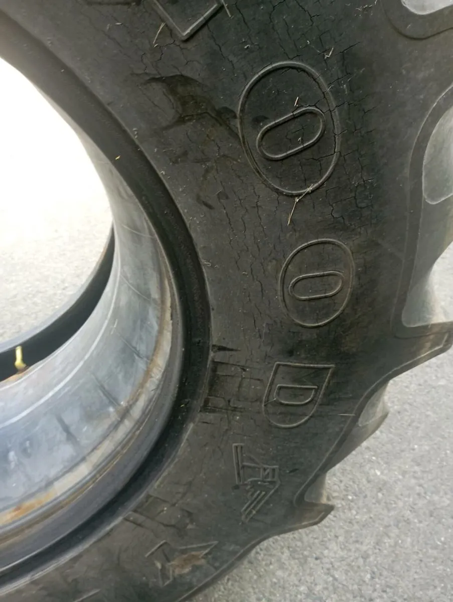 Combine harvester tyres - Image 4