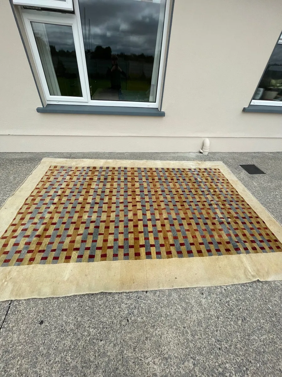 Rug - Image 1