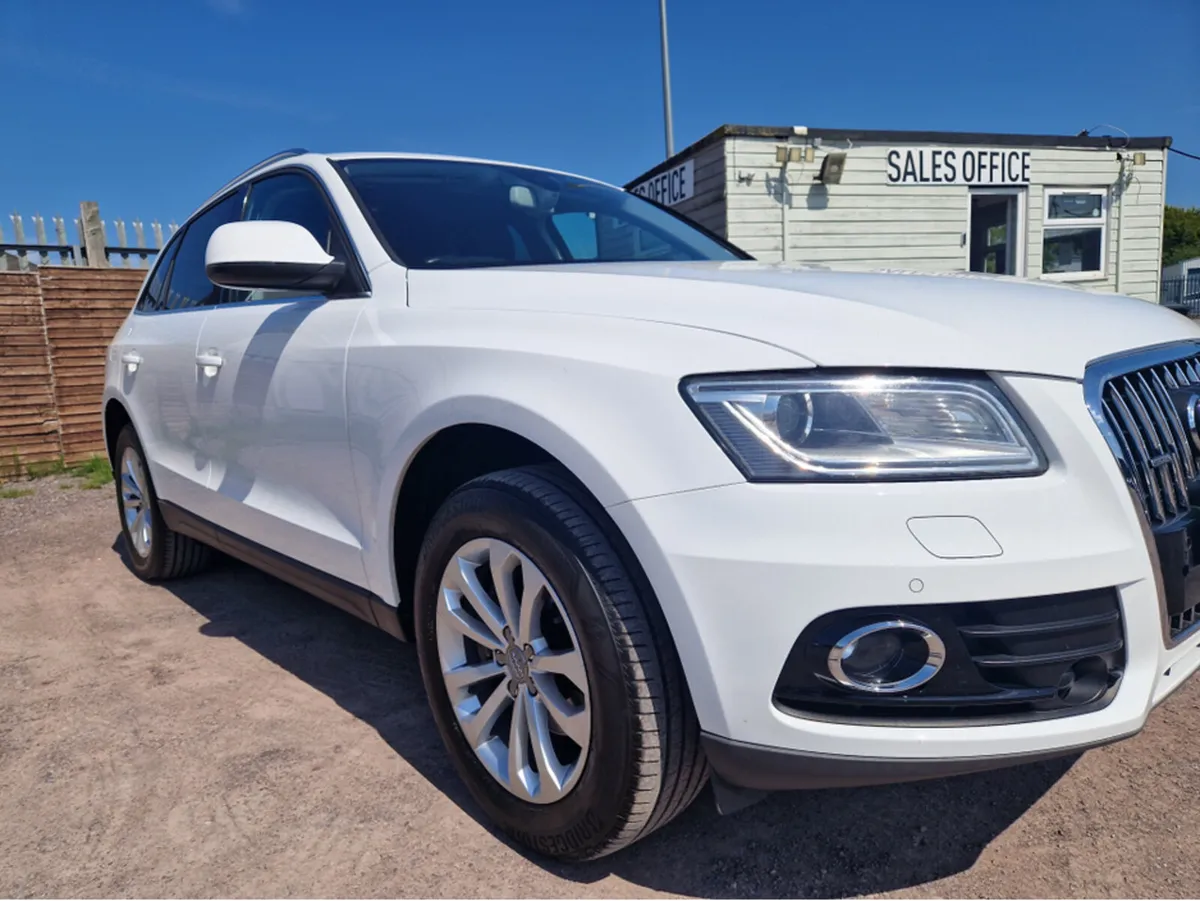 Audi Q5 2.0  PETROL AUTO  QUATTRO - Image 2