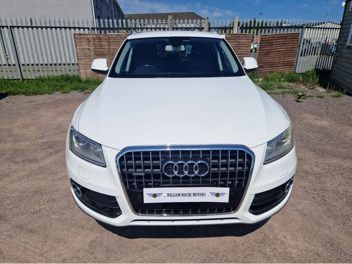 Audi Q5 2.0  PETROL AUTO  QUATTRO - Image 3