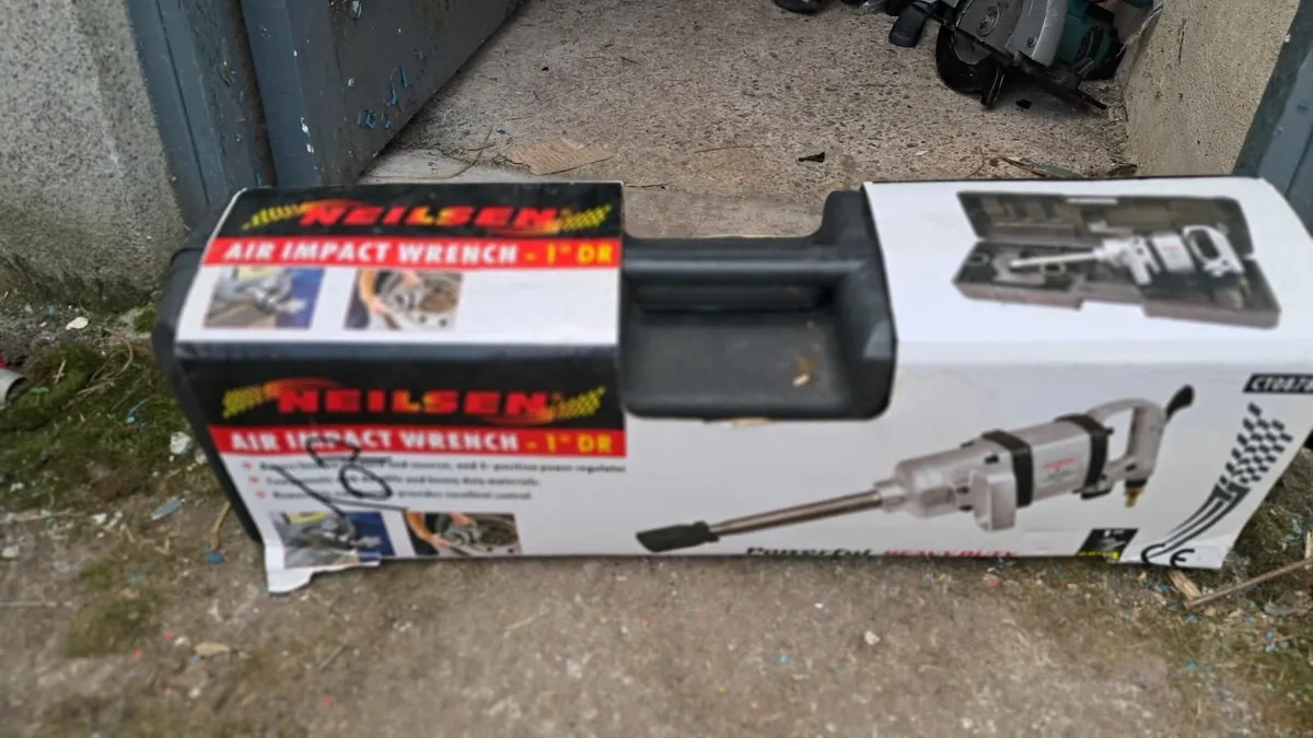 Impact wrench