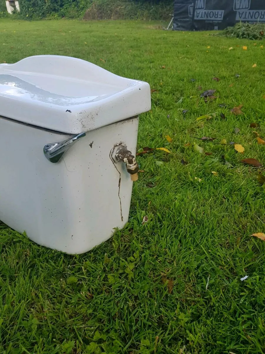 Toilet Cistern - Image 2