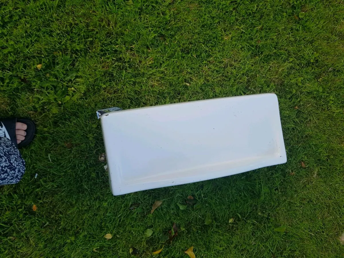 Toilet Cistern - Image 4