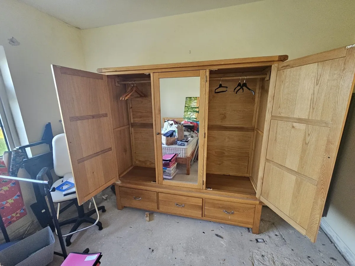 Oak Wardrobe - Image 3