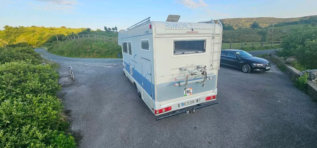 6 berth car license big garage - Image 2
